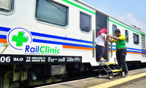 Wujud Kepedulian, Masyarakat Sekitar Stasiun Dapat Layanan Kesehatan Gratis KAI Daop 7 Madiun IMG_20260819_175401