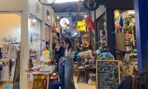 Tren Wisata Snackpacking, Liburan Ala Gen Z untuk Eksplorasi Jajanan Lokal di Pasar Tradisional Indonesia Tren Wisata01