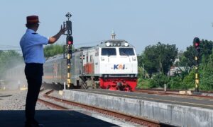 Selama 4 Malam, KAI Daop 7 Lakukan Perbaikan Geometri Perlintasan JPL 90 Nganjuk IMG_20261017_194833